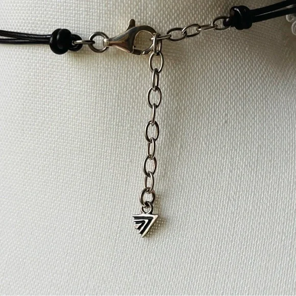 SILPADA | Retired Black Pen Shell Carved Pendant Sterling Silver 15"+3" Necklace - Picture 2 of 14